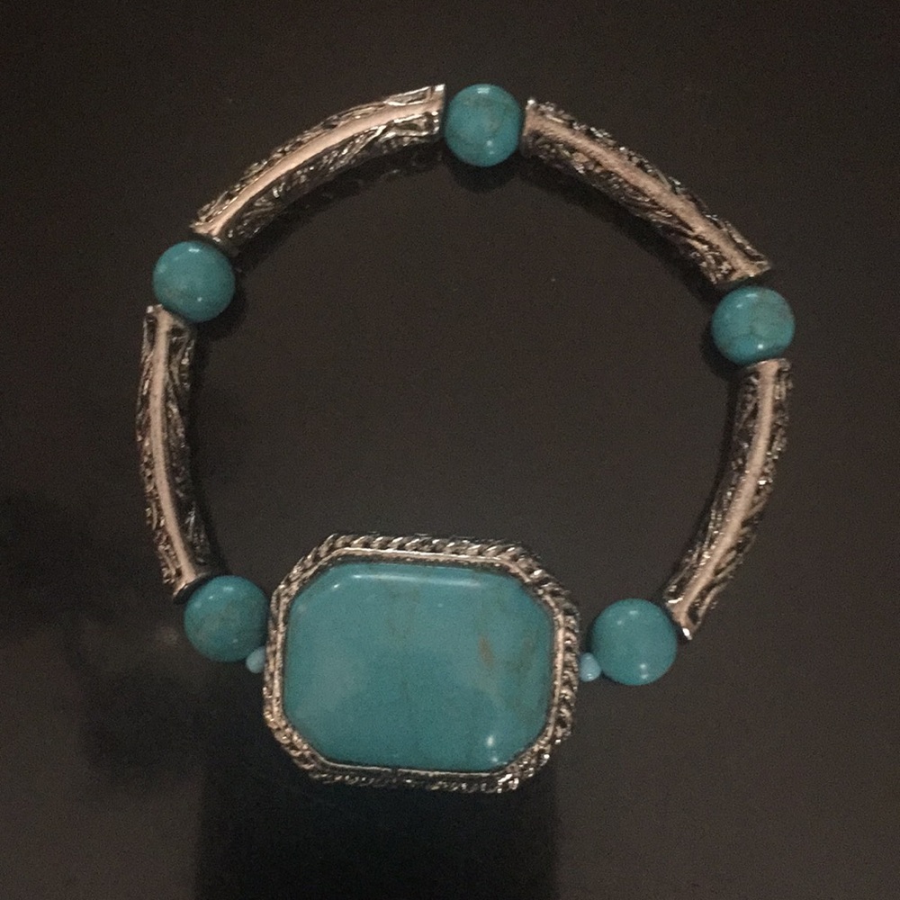 Bracelet - Picture 1 of 2